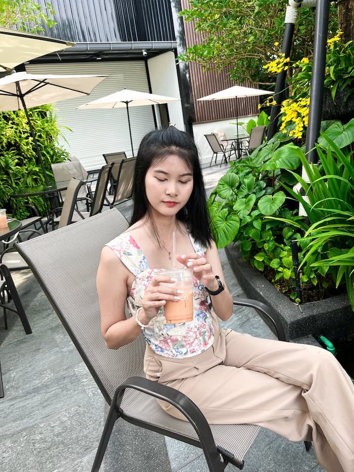 Tiểu sử của Võ Hà Huyền
